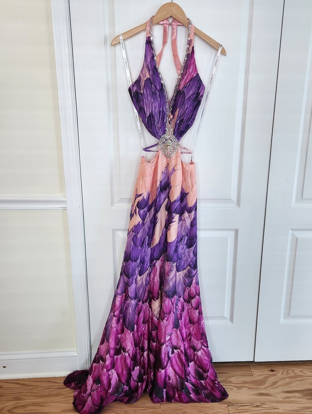 Cinderella Ball Gown Womens 8 Prom Dress Backless Halter Sequins Train NWT Train